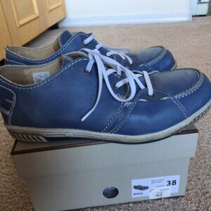 Rovers Blue Jeans size 38